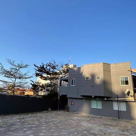 Residencial Melfi 3 Ap 6 Apartment Бомбиняс Екстериор снимка