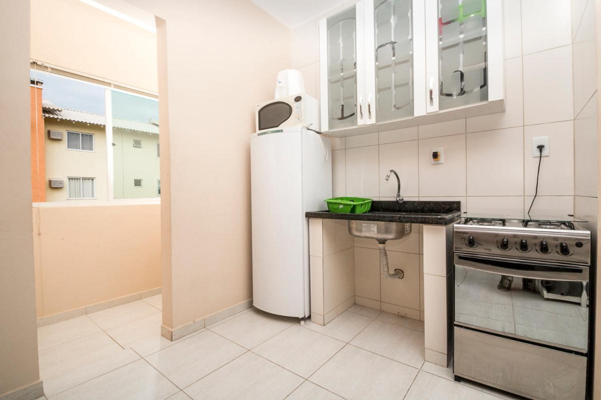 Residencial Melfi 3 Ap 6 Apartment Бомбиняс Екстериор снимка