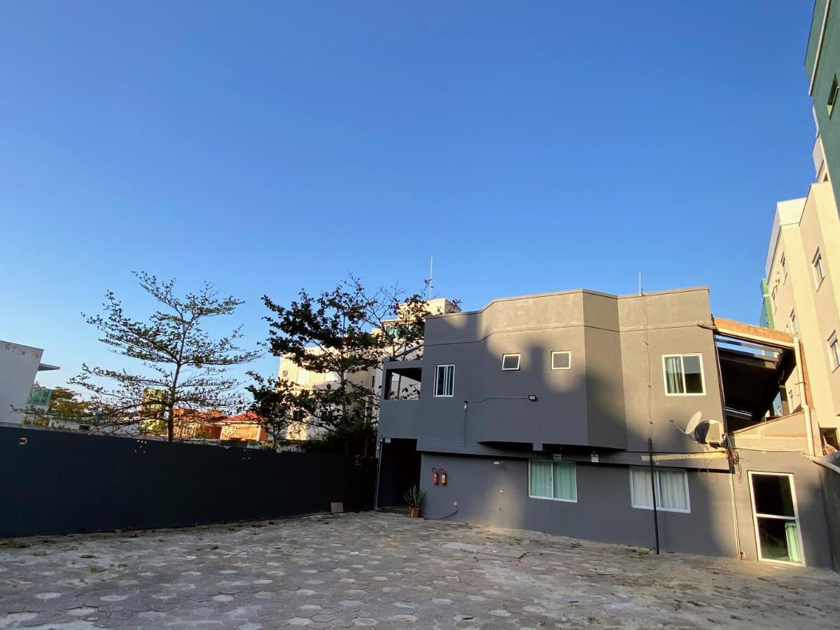 Residencial Melfi 3 Ap 6 Apartment Бомбиняс Екстериор снимка